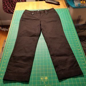 Ladies Black Capris